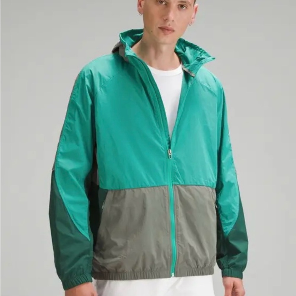 Men’s Lululemon EverGreen/Gray Repellent Jack with Stowaway Hoodie XL